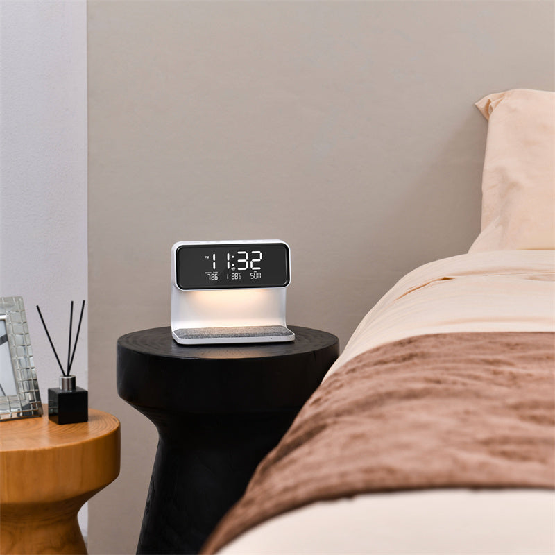 3 In 1 Wireless Bedside Lamp